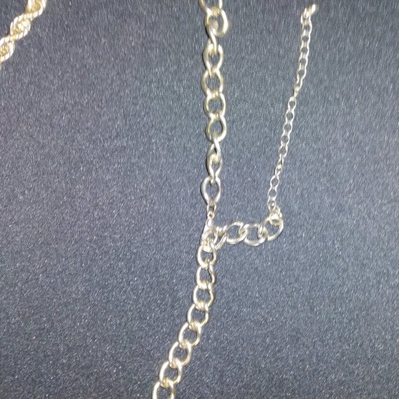 Vintage 3-layer Chain Necklace - Picture 4 of 5